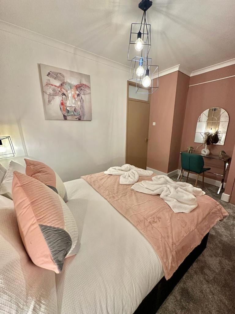 Beautiful Family Apartment Londra Esterno foto